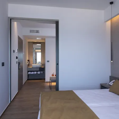 Creta Palm & 4*